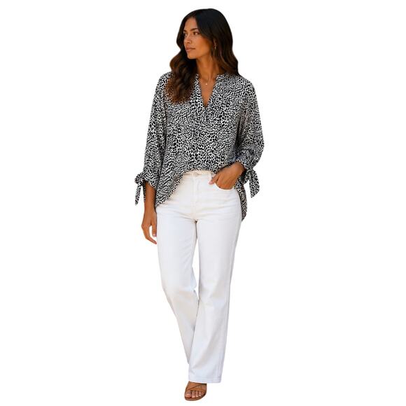 Michael korse Tops - Michael Kors 1X Animal Print Blouse Plus Size Black White Tie Sleeve Top